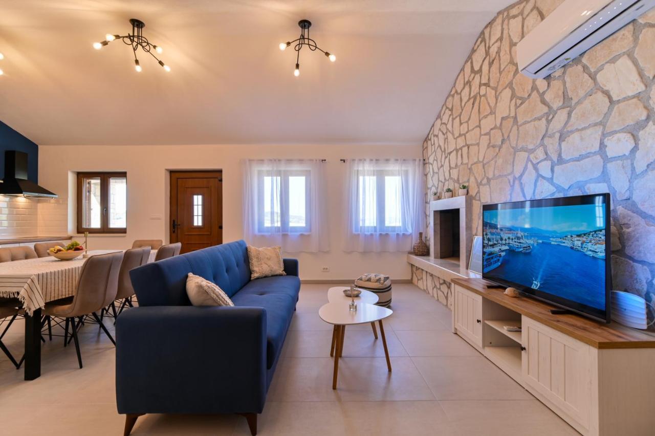 Villa Rudini With Heated Pool Округ-Горній Екстер'єр фото
